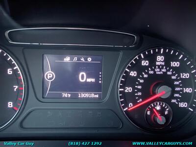 2018 Kia Sorento LX   - Photo 18 - Reseda, CA 91335