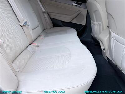 2015 Hyundai SONATA SE   - Photo 15 - Reseda, CA 91335