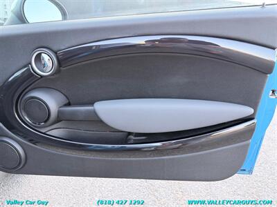 2009 MINI Cooper S S   - Photo 23 - Reseda, CA 91335