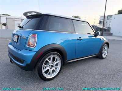2009 MINI Cooper S S   - Photo 4 - Reseda, CA 91335