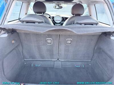 2009 MINI Cooper S S   - Photo 24 - Reseda, CA 91335