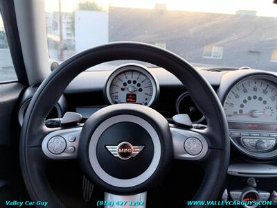 2009 MINI Cooper S S   - Photo 16 - Reseda, CA 91335
