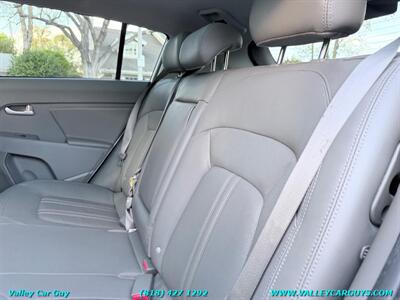 2016 Kia Sportage EX   - Photo 22 - Reseda, CA 91335