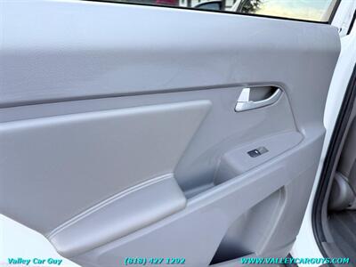 2016 Kia Sportage EX   - Photo 27 - Reseda, CA 91335