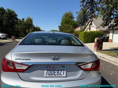 2011 Hyundai SONATA SE - Photo 5 - Reseda, CA 91335
