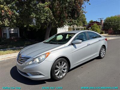 2011 Hyundai SONATA SE - Photo 1 - Reseda, CA 91335