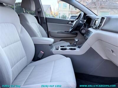 2017 Kia Sportage LX - Photo 8 - Reseda, CA 91335