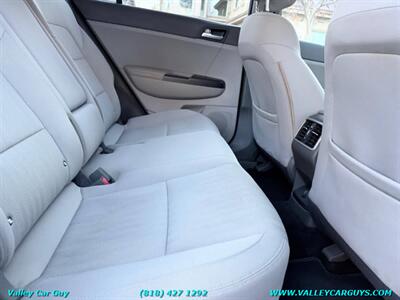 2017 Kia Sportage LX - Photo 18 - Reseda, CA 91335