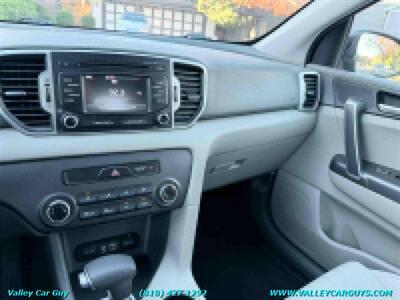 2017 Kia Sportage LX - Photo 16 - Reseda, CA 91335