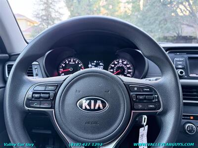 2016 Kia Optima LX   - Photo 12 - Reseda, CA 91335