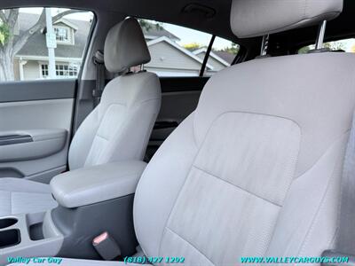 2017 Kia Sportage LX   - Photo 13 - Reseda, CA 91335