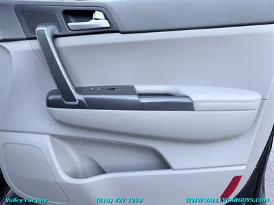 2017 Kia Sportage LX   - Photo 24 - Reseda, CA 91335