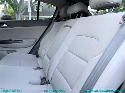 2017 Kia Sportage LX   - Photo 22 - Reseda, CA 91335