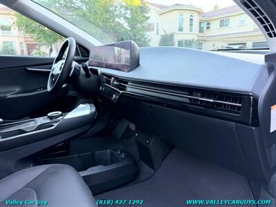 2022 Kia EV6 Wind   - Photo 11 - Reseda, CA 91335