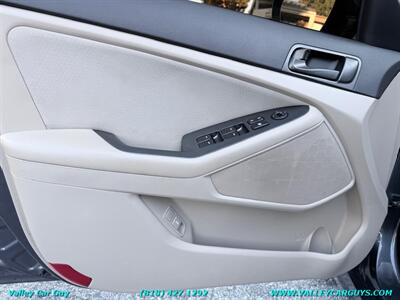 2015 Kia Optima LX - Photo 19 - Reseda, CA 91335