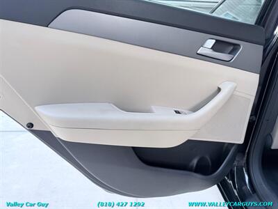 2015 Hyundai SONATA SE   - Photo 22 - Reseda, CA 91335