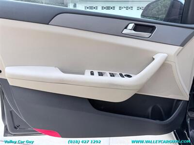 2015 Hyundai SONATA SE   - Photo 23 - Reseda, CA 91335