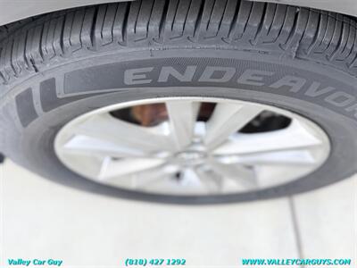 2015 Hyundai SONATA SE   - Photo 29 - Reseda, CA 91335