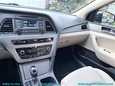 2015 Hyundai SONATA SE   - Photo 16 - Reseda, CA 91335