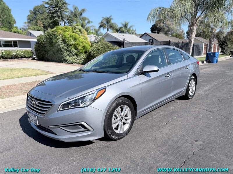 2016 Hyundai SONATA SE   - Photo 1 - Reseda, CA 91335