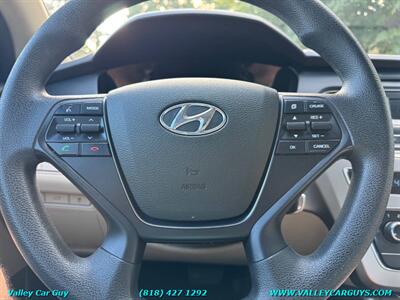 2015 Hyundai SONATA SE   - Photo 14 - Reseda, CA 91335