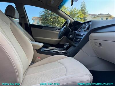 2015 Hyundai SONATA SE   - Photo 11 - Reseda, CA 91335