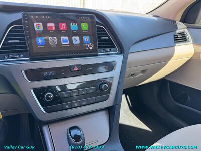 2015 Hyundai SONATA SE   - Photo 16 - Reseda, CA 91335