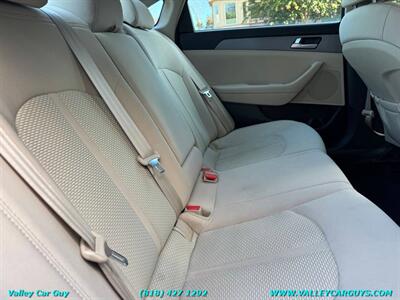 2015 Hyundai SONATA SE   - Photo 21 - Reseda, CA 91335