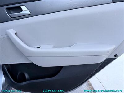 2016 Hyundai SONATA SE - Photo 25 - Reseda, CA 91335