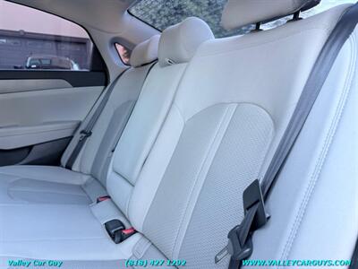 2016 Hyundai SONATA SE - Photo 21 - Reseda, CA 91335