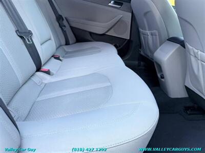 2016 Hyundai SONATA SE - Photo 20 - Reseda, CA 91335