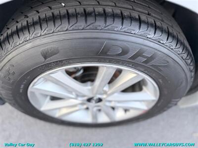 2015 Hyundai SONATA SE   - Photo 20 - Reseda, CA 91335