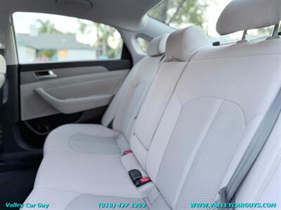 2015 Hyundai SONATA SE   - Photo 15 - Reseda, CA 91335