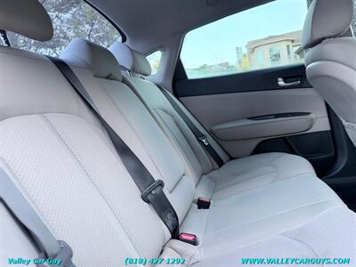 2016 Kia Optima LX   - Photo 20 - Reseda, CA 91335