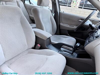 2002 Honda Accord LX   - Photo 8 - Reseda, CA 91335