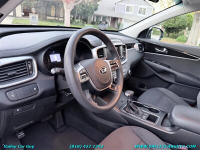 2019 Kia Sorento L   - Photo 13 - Reseda, CA 91335