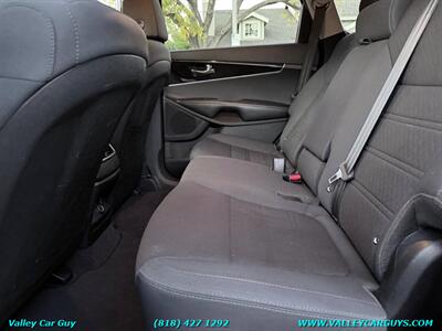 2019 Kia Sorento L   - Photo 21 - Reseda, CA 91335