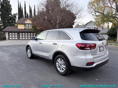 2019 Kia Sorento L   - Photo 7 - Reseda, CA 91335
