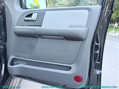 2003 Ford Expedition XLT   - Photo 26 - Reseda, CA 91335