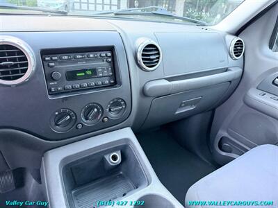2003 Ford Expedition XLT   - Photo 16 - Reseda, CA 91335