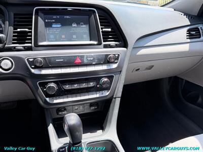 2018 Hyundai SONATA SEL - Photo 17 - Reseda, CA 91335