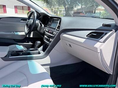 2018 Hyundai SONATA SEL   - Photo 9 - Reseda, CA 91335