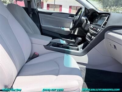 2018 Hyundai SONATA SEL   - Photo 10 - Reseda, CA 91335