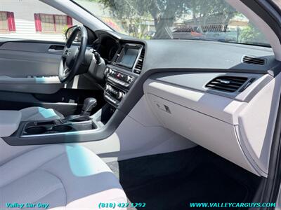 2018 Hyundai SONATA SEL - Photo 9 - Reseda, CA 91335