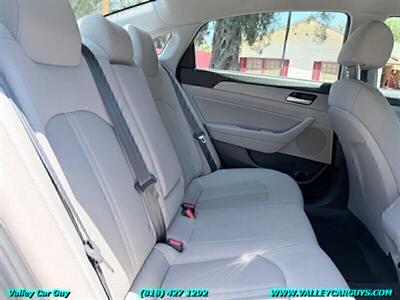 2018 Hyundai SONATA SEL   - Photo 20 - Reseda, CA 91335