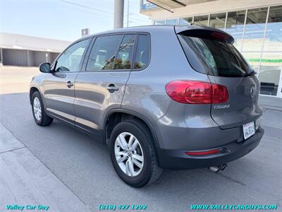 2012 Volkswagen Tiguan S   - Photo 6 - Reseda, CA 91335