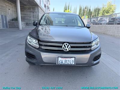 2012 Volkswagen Tiguan S   - Photo 2 - Reseda, CA 91335
