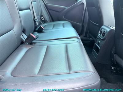 2012 Volkswagen Tiguan S   - Photo 17 - Reseda, CA 91335