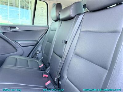 2012 Volkswagen Tiguan S   - Photo 18 - Reseda, CA 91335