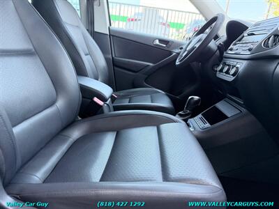 2012 Volkswagen Tiguan S   - Photo 10 - Reseda, CA 91335